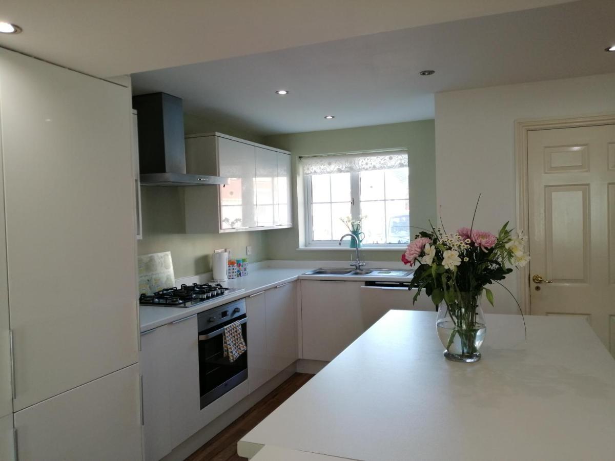 Spacious Townhouse With Sea Views Near Cardiff Barry Extérieur photo
