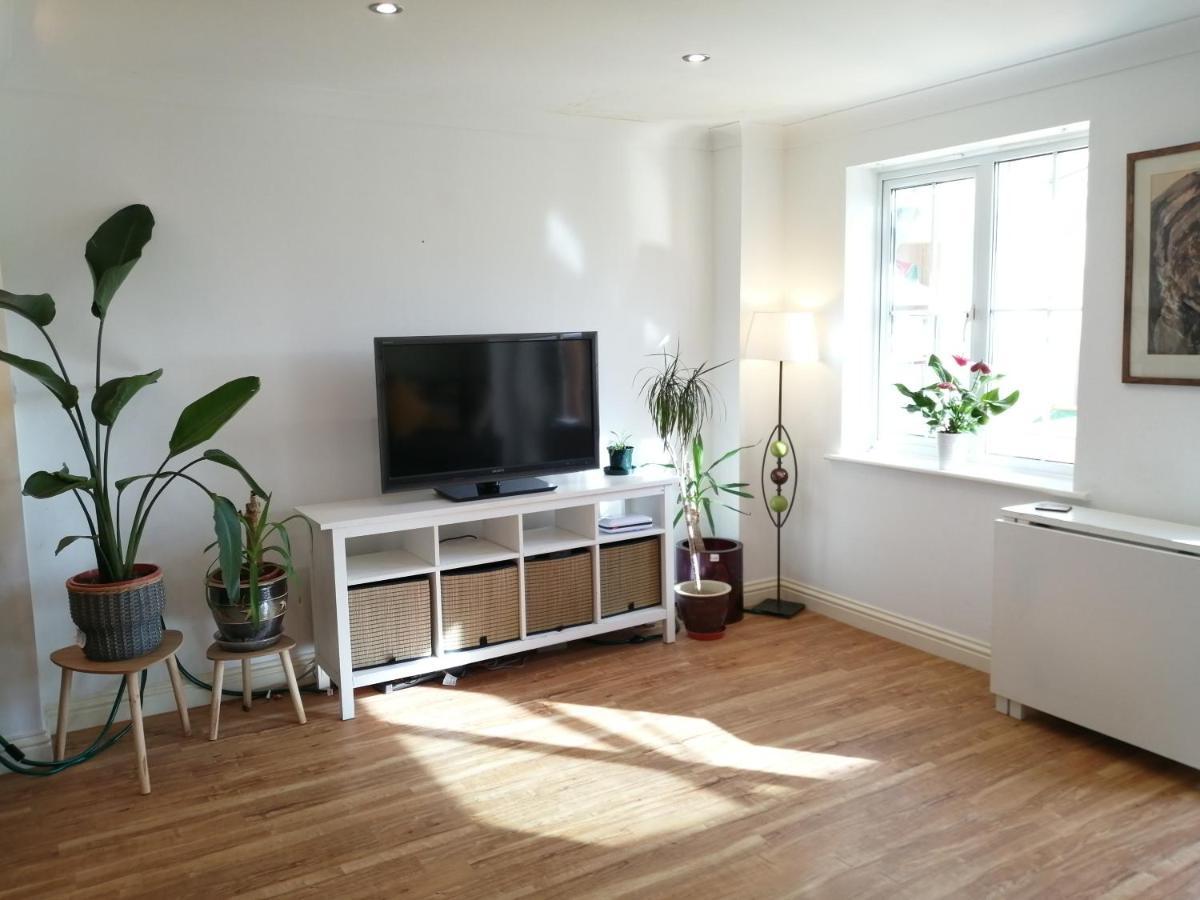 Spacious Townhouse With Sea Views Near Cardiff Barry Extérieur photo