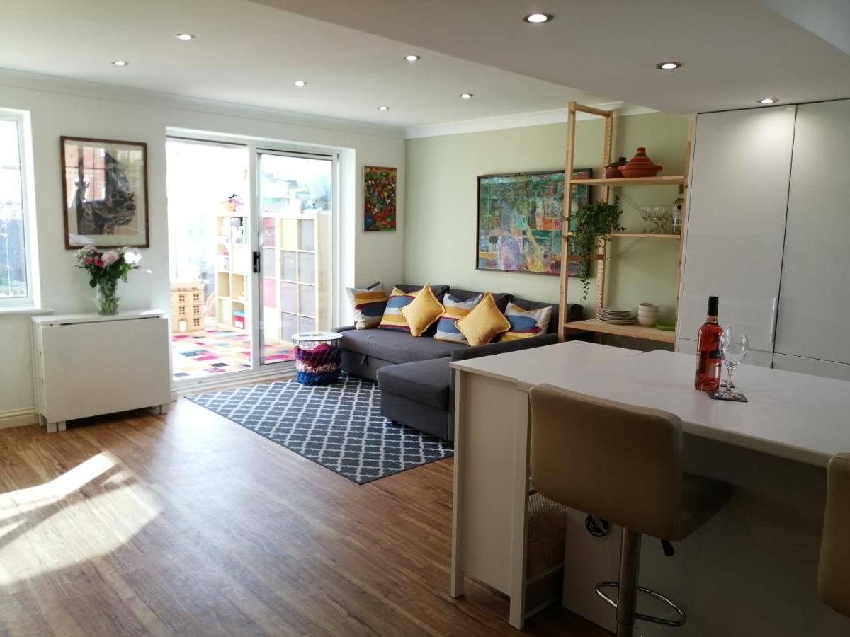 Spacious Townhouse With Sea Views Near Cardiff Barry Extérieur photo